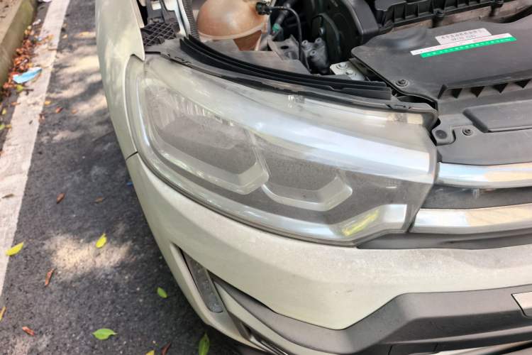 Used Citroen C3-XR 2017 1.6L Automatic Pioneer Model Right Front Headlight