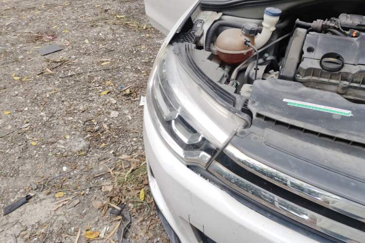 Used Citroen C3-XR 2017 1.6L Automatic Fashion Model Right Front Headlight
