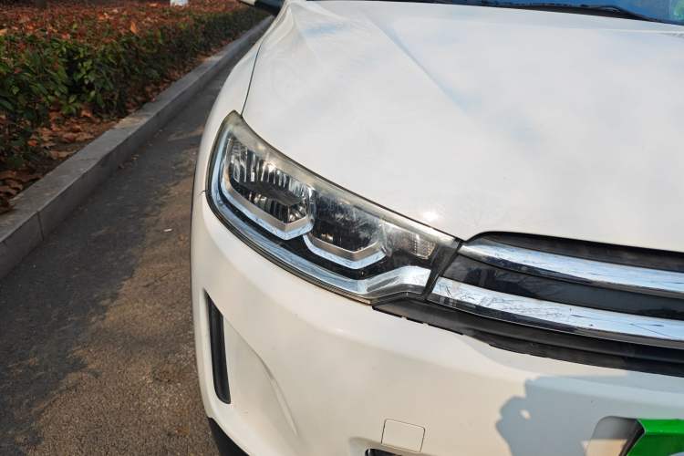 Used Citroen C3-XR 2017 1.6L Automatic Fashion Model Right Front Headlight