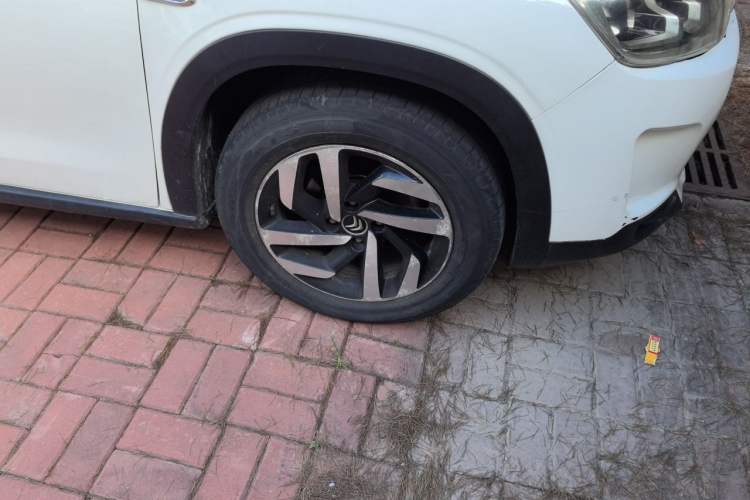 Used Citroen C3-XR 2017 1.6L Manual Pioneer Model Right Front Wheel Hub