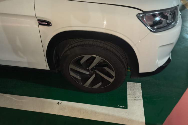 Used Citroen C3-XR 2017 1.6L Automatic Pioneer Model Right Front Wheel Hub