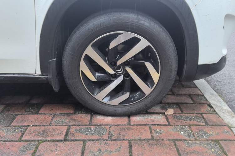 Used Citroen C3-XR 2017 1.6L Manual Pioneer Model Right Front Wheel Hub
