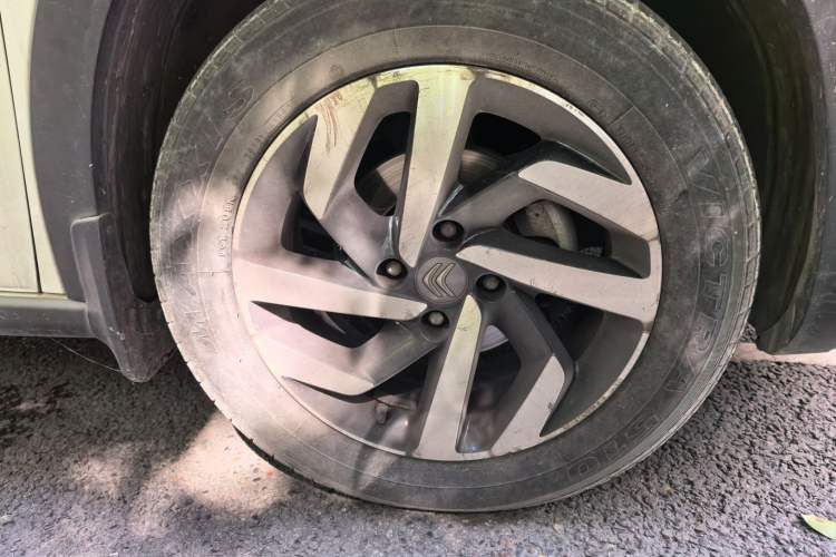 Used Citroen C3-XR 2017 1.6L Automatic Pioneer Model Right Front Wheel Hub