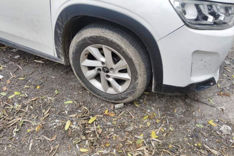 Used Citroen C3-XR 2017 1.6L Automatic Fashion Model Right Front Wheel Hub