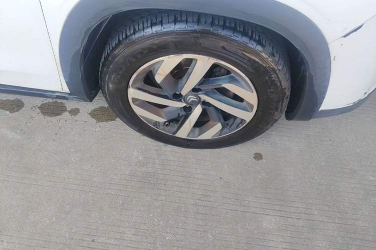 Used Citroen C3-XR 2017 1.6L Automatic Pioneer Model Right Front Wheel Hub
