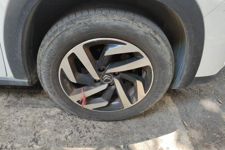 Used Citroen C3-XR 2017 1.6L Automatic Pioneer Model Right Front Wheel Hub