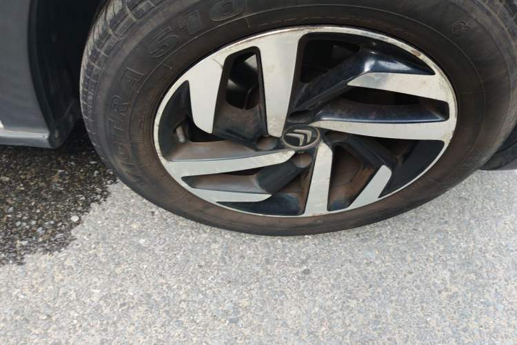 Used Citroen C3-XR 2017 1.6L Manual Pioneer Model Right Front Wheel Hub
