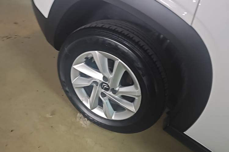Used Citroen C3-XR 2017 1.6L Automatic Fashion Model Right Rear Wheel Hub