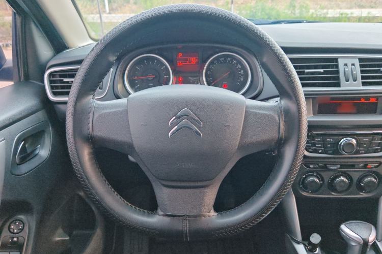 Used Citroen C3-XR 2017 1.6L Automatic Fashion Model Steering Wheel
