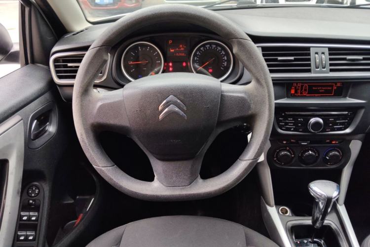 Used Citroen C3-XR 2017 1.6L Automatic Fashion Model Steering Wheel