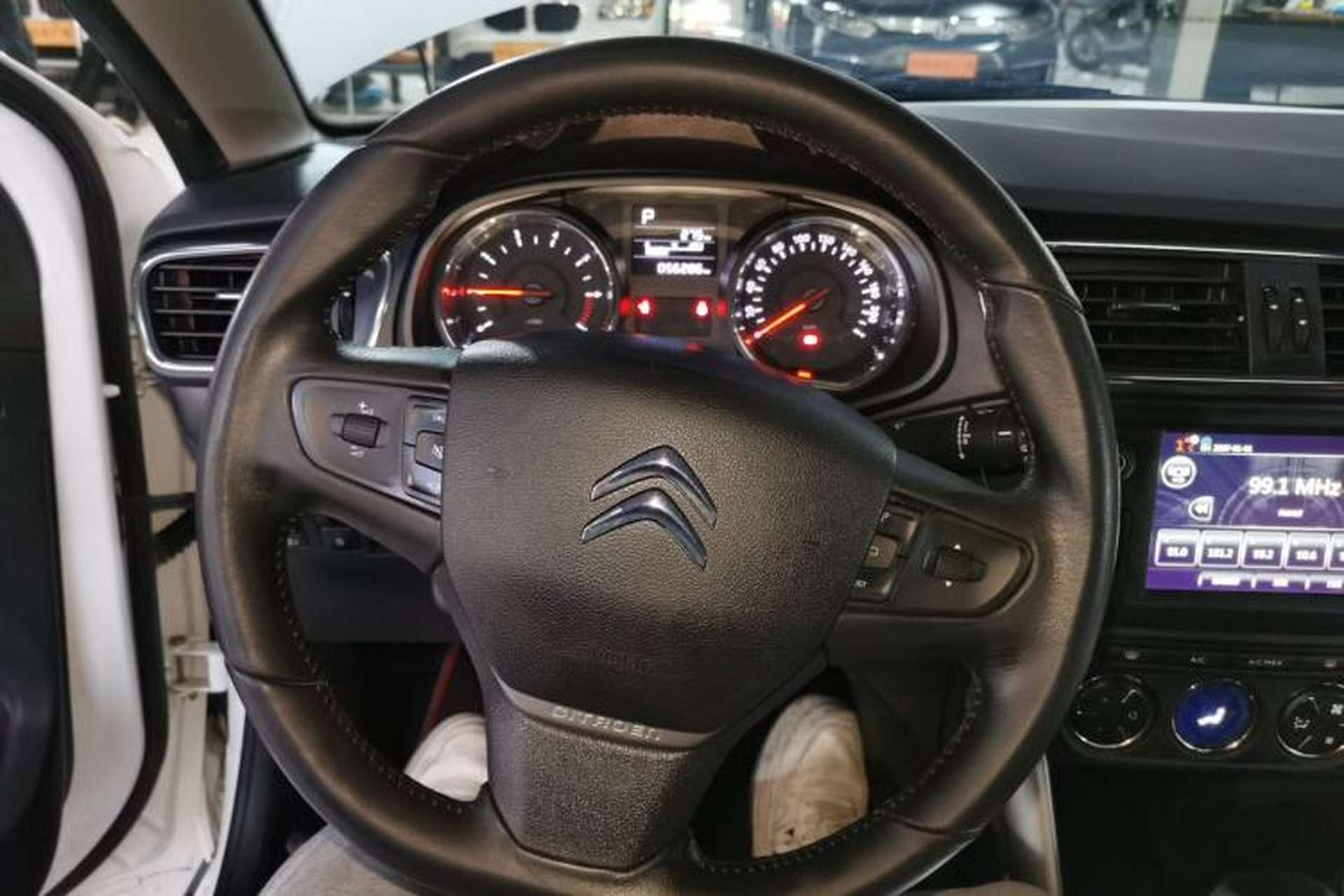 Used Citroen C3-XR 2017 230THP Automatic Pioneer Model Steering Wheel