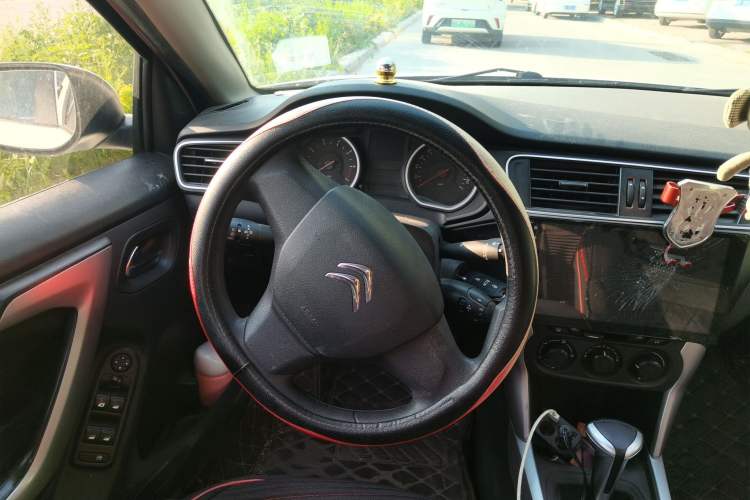 Used Citroen C3-XR 2017 1.6L Automatic Fashion Model Steering Wheel