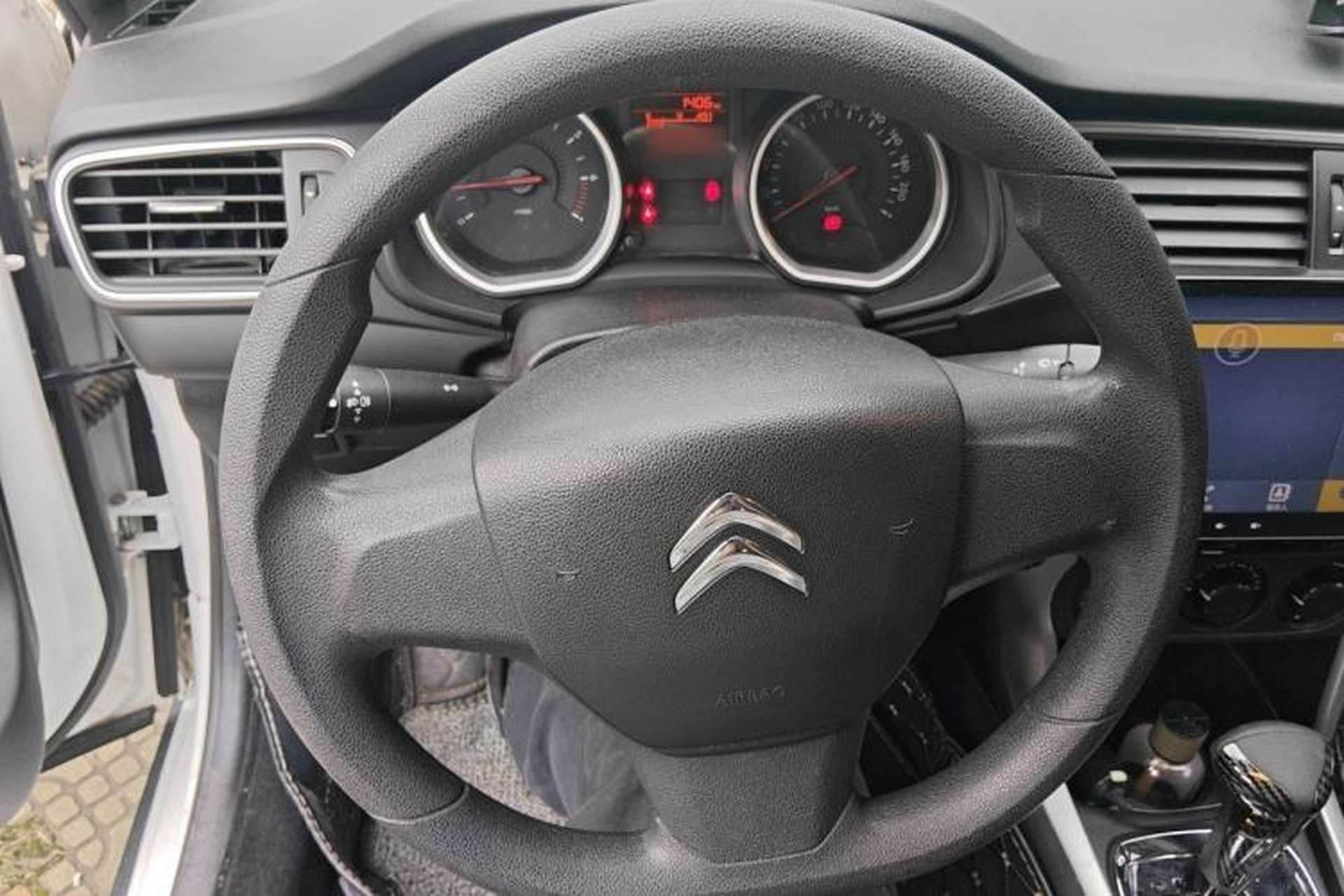 Used Citroen C3-XR 2017 1.6L Automatic Fashion Model Steering Wheel