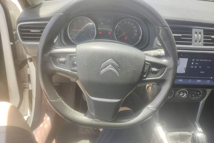 Used Citroen C3-XR 2017 230THP Manual Pioneer Edition Steering Wheel