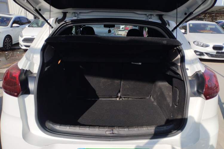 Used Citroen C3-XR 2017 1.6L Automatic Pioneer Model Trunk