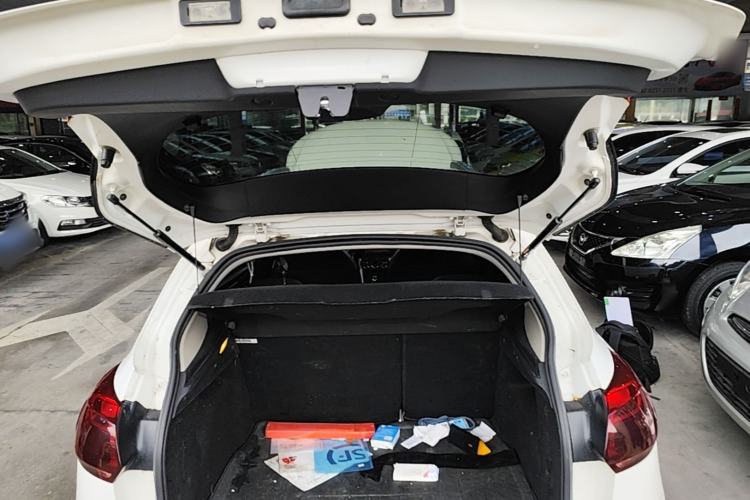Used Citroen C3-XR 2017 1.6L Manual Pioneer Model Trunk
