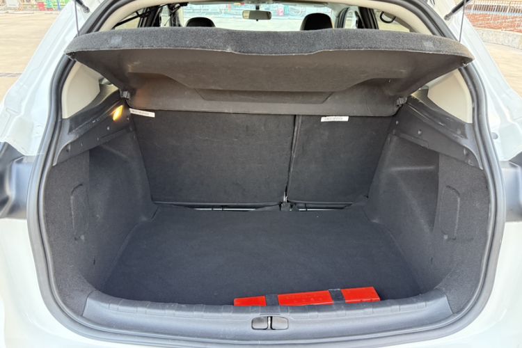 Used Citroen C3-XR 2017 1.6L Automatic Pioneer Model Trunk