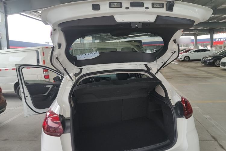 Used Citroen C3-XR 2017 230THP Automatic Smart Version Trunk