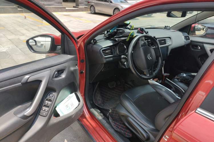 Used Citroen C3-XR 2017 230THP Automatic Pioneer Model Driver Seat