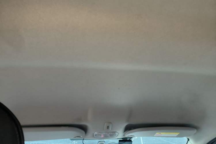 Used Citroen C3-XR 2018 1.6L Automatic Pioneer Model Headliner