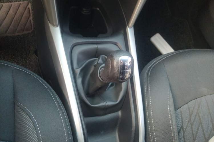 Used Citroen C3-XR 2018 1.6L Manual Fashion Edition Gear Lever