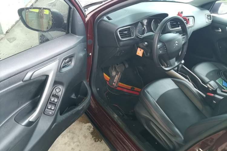 Used Citroen C3-XR 2018 1.6L Automatic Pioneer Model Driver Seat