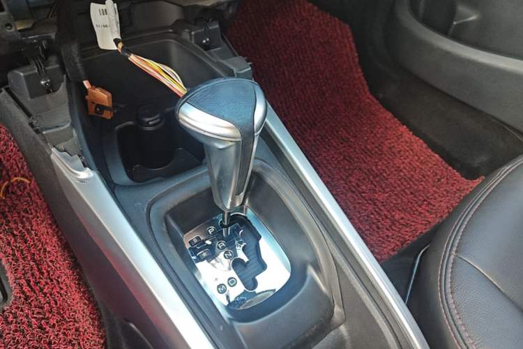 Used Citroen C3-XR 2018 Revised Version 1.6L Automatic Pioneer Edition Gear Lever