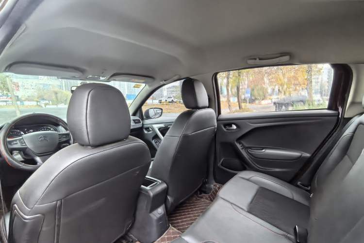 Used Citroen C3-XR 2018 1.6L Automatic Pioneer Model Headliner