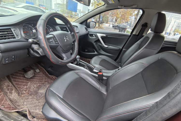Used Citroen C3-XR 2018 1.6L Automatic Pioneer Model Interior 2
