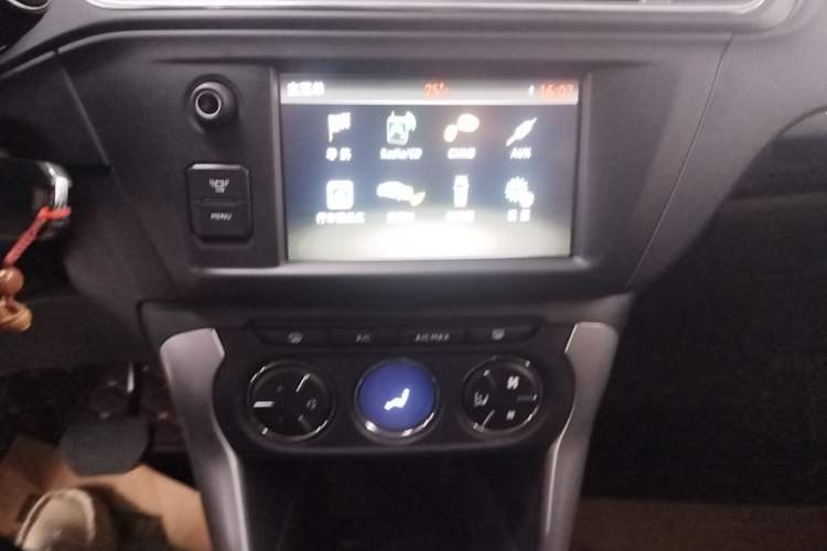 Used Citroen C3-XR 2018 1.6L Automatic Pioneer Model Audio And AC Panel