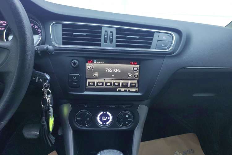 Used Citroen C3-XR 2018 1.6L Automatic Pioneer Model Audio And AC Panel