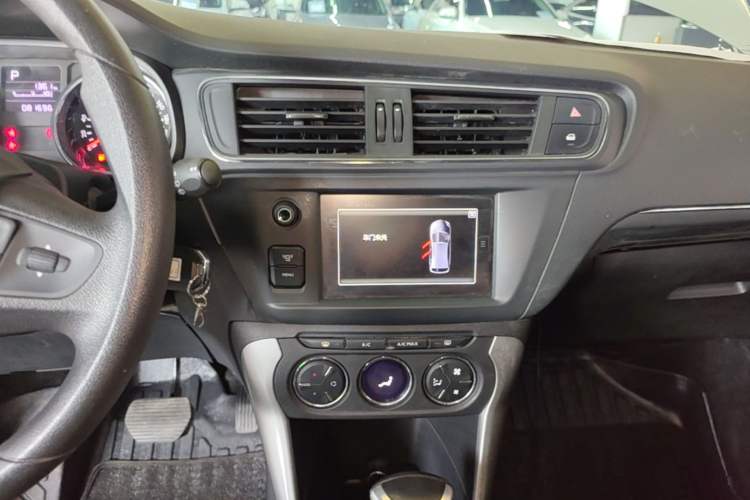 Used Citroen C3-XR 2018 1.6L Automatic Pioneer Model Audio And AC Panel