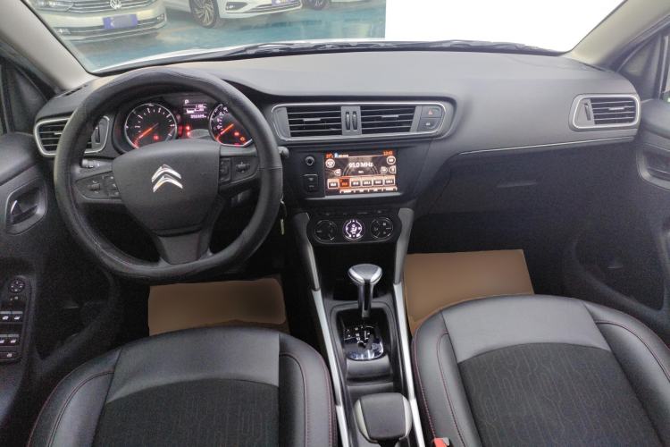 Used Citroen C3-XR 2018 Revised Version 1.6L Automatic Pioneer Edition Center Console