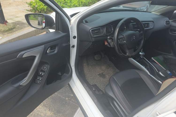Used Citroen C3-XR 2018 1.6L Automatic Pioneer Model Driver Seat