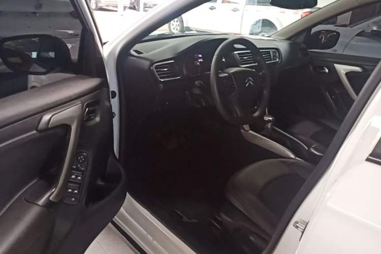 Used Citroen C3-XR 2018 1.6L Automatic Pioneer Model Driver Seat