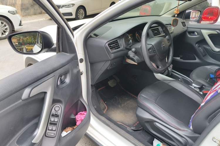Used Citroen C3-XR 2018 1.6L Automatic Pioneer Model Driver Seat