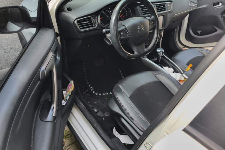 Used Citroen C3-XR 2018 1.6L Automatic Pioneer Model Driver Seat