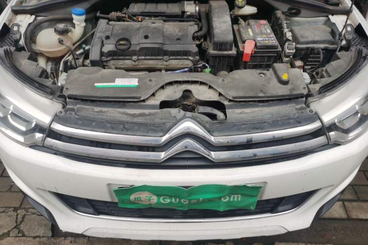 Used Citroen C3-XR 2018 1.6L Manual Pioneer Model Engine Bay