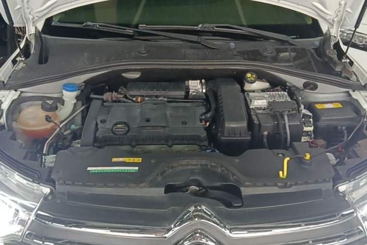Used Citroen C3-XR 2018 1.6L Automatic Fashion Model Engine Bay