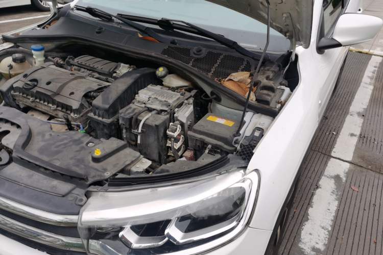 Used Citroen C3-XR 2018 Revised Version 1.6L Automatic Pioneer Edition Engine Bay Left