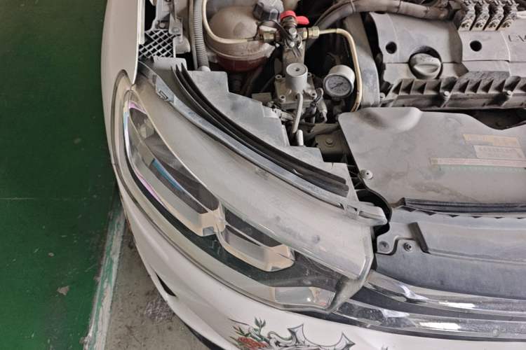 Used Citroen C3-XR 2018 1.6L Automatic Fashion Model Engine Bay Right