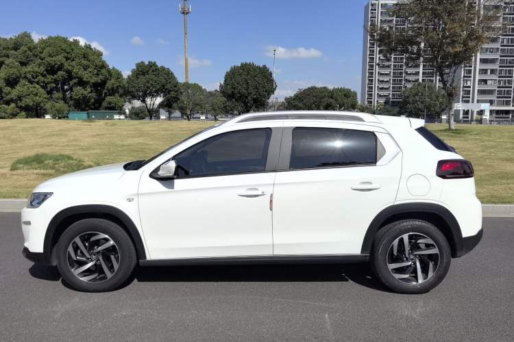 Used Citroen C3-XR 2018 Revised Version 1.6L Automatic Pioneer Edition Exterior 9