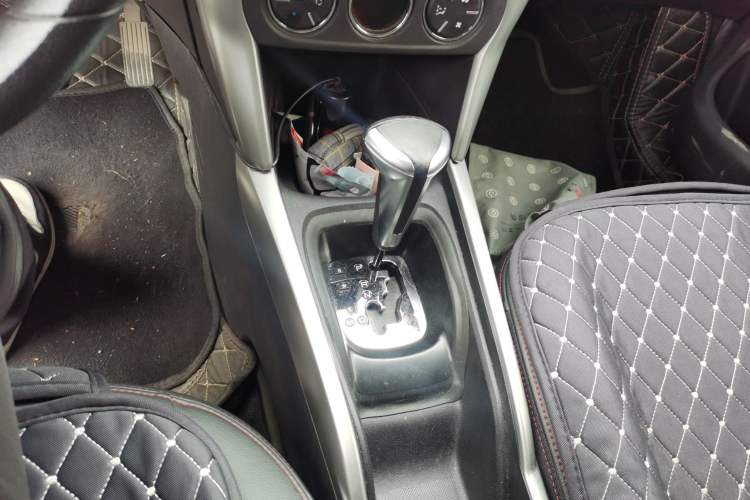 Used Citroen C3-XR 2018 Revised Version 1.6L Automatic Pioneer Edition Gear Lever