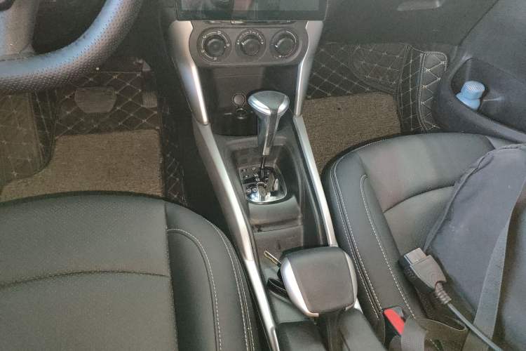 Used Citroen C3-XR 2018 1.6L Automatic Fashion Model Gear Lever