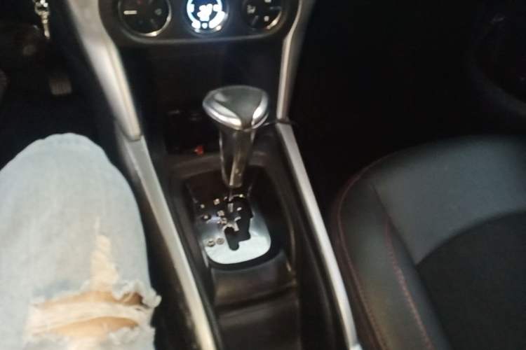 Used Citroen C3-XR 2018 1.6L Automatic Pioneer Model Gear Lever