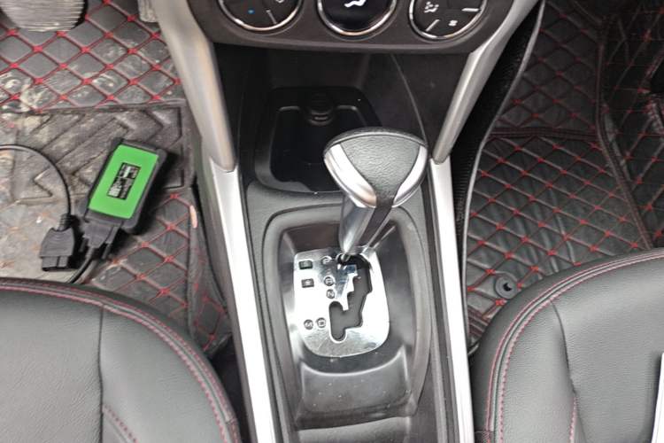 Used Citroen C3-XR 2018 Revised Version 1.6L Automatic Pioneer Edition Gear Lever