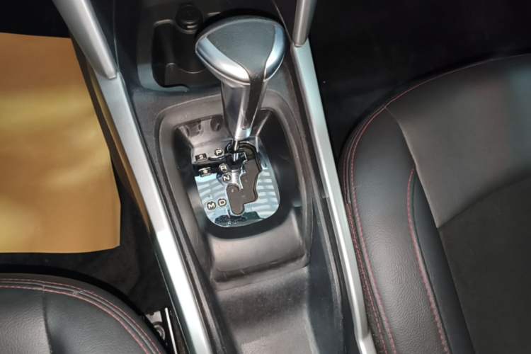 Used Citroen C3-XR 2018 1.6L Automatic Pioneer Model Gear Lever