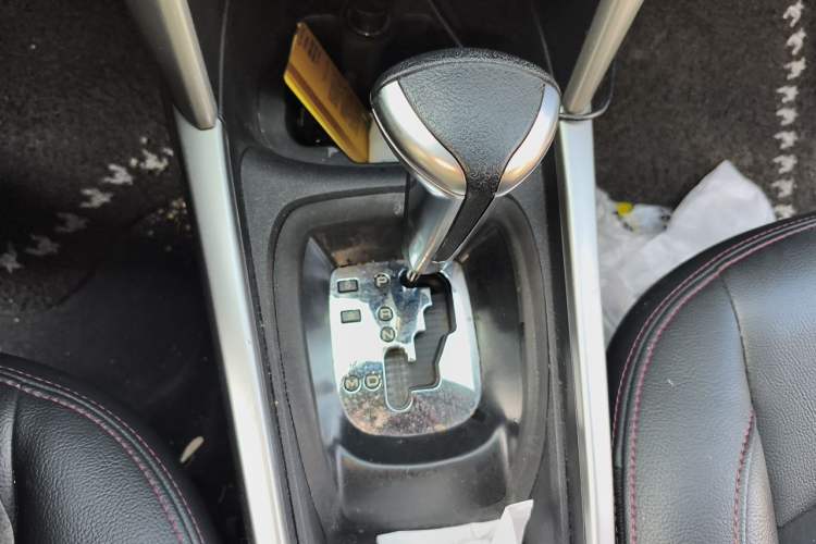 Used Citroen C3-XR 2018 1.6L Automatic Pioneer Model Gear Lever