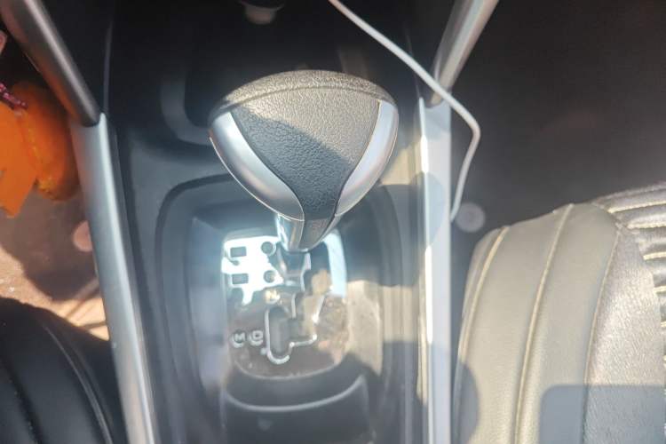 Used Citroen C3-XR 2018 1.6L Automatic Pioneer Model Gear Lever