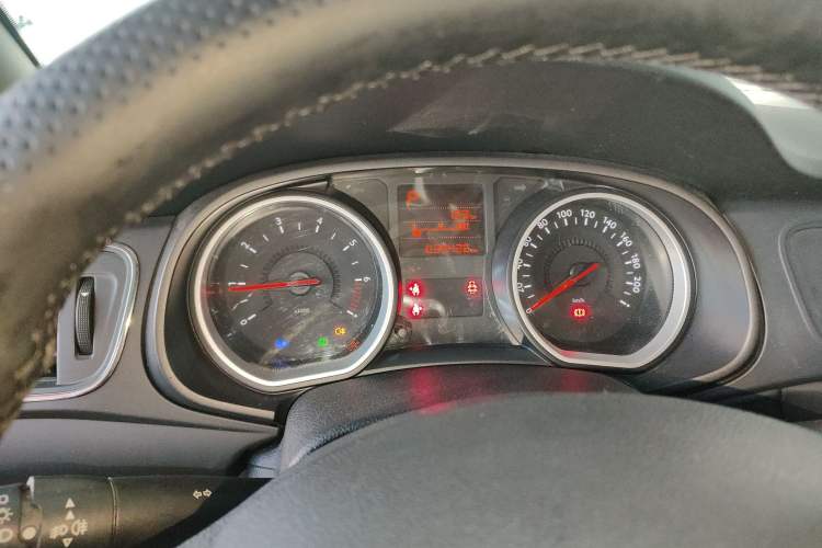 Used Citroen C3-XR 2018 1.6L Automatic Fashion Model Instrument Cluster